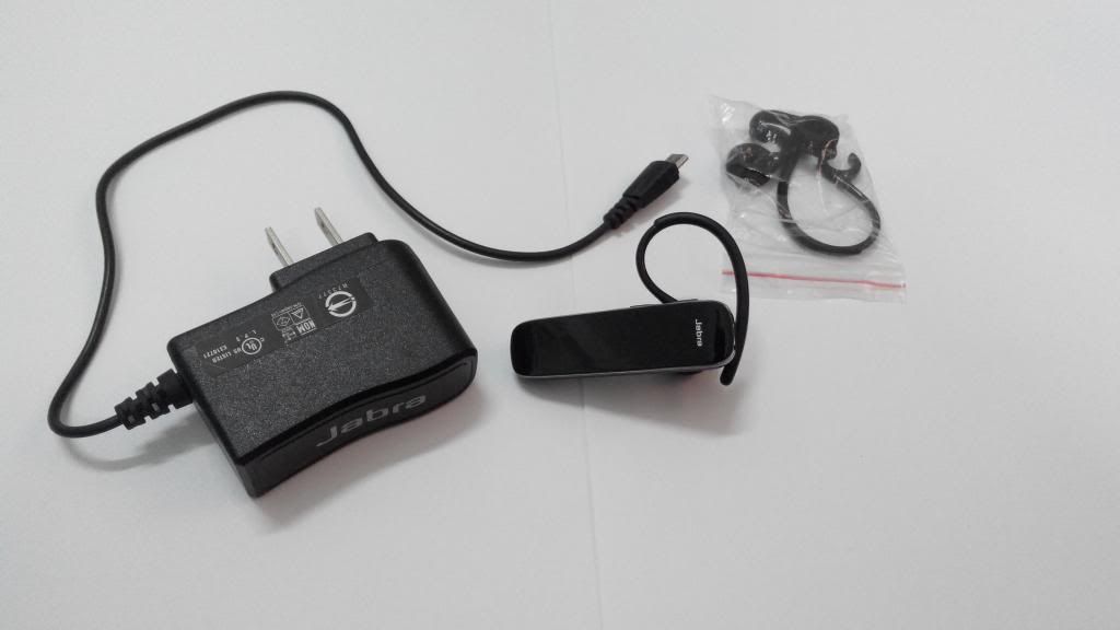 Cần bán bb 8900 + tai nghe jabra easy go - 3