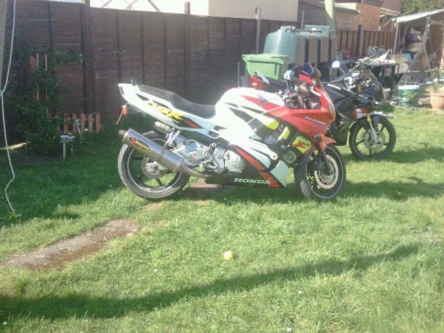 lexmotoandcbr2_zpsad600009.jpg