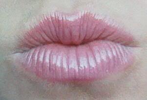 Effie Trinket Lip