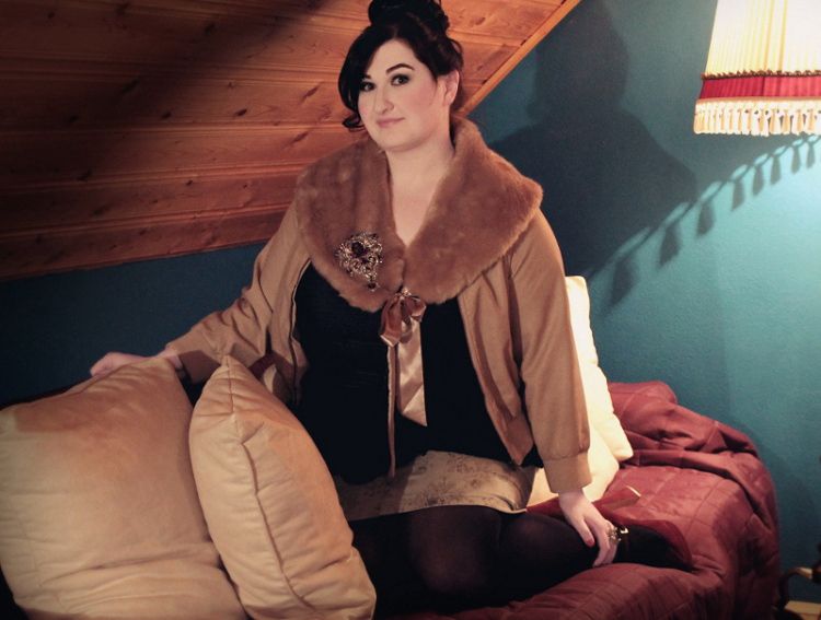 photo asosjacketfauxfurcollarwithbrooch3_zps583ff62d.jpg