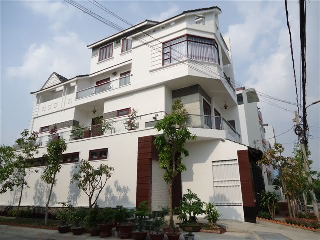 Cửa sắt,nhôm kính,lan can,mái che hàng rào,vách ngăn,inox.Ngọc Quốc:giá tốt nhất 5s - 13