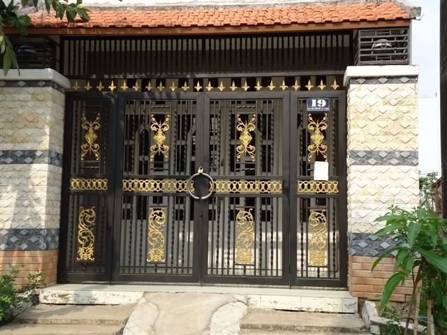 Cửa sắt,nhôm kính,lan can,mái che hàng rào,vách ngăn,inox.Ngọc Quốc:giá tốt nhất 5s - 25