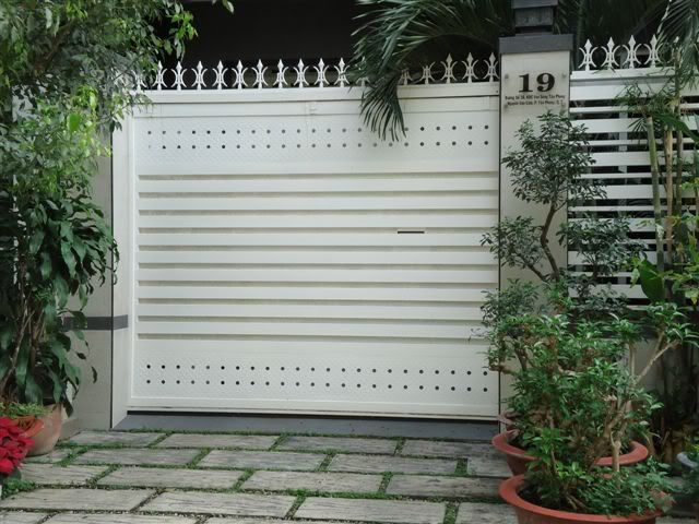 Cửa sắt,nhôm kính,lan can,mái che hàng rào,vách ngăn,inox.Ngọc Quốc:giá tốt nhất 5s - 19