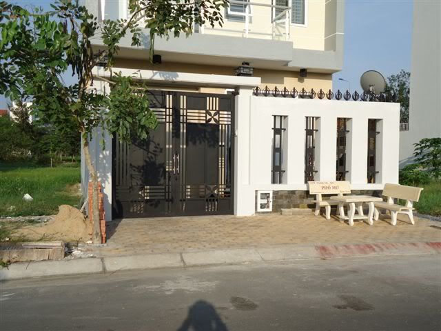 Cửa sắt,nhôm kính,lan can,mái che hàng rào,vách ngăn,inox.Ngọc Quốc:giá tốt nhất 5s - 15