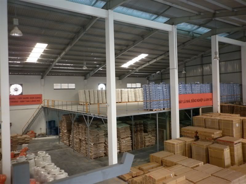 Cửa sắt,nhôm kính,lan can,mái che hàng rào,vách ngăn,inox.Ngọc Quốc:giá tốt nhất 5s - 37