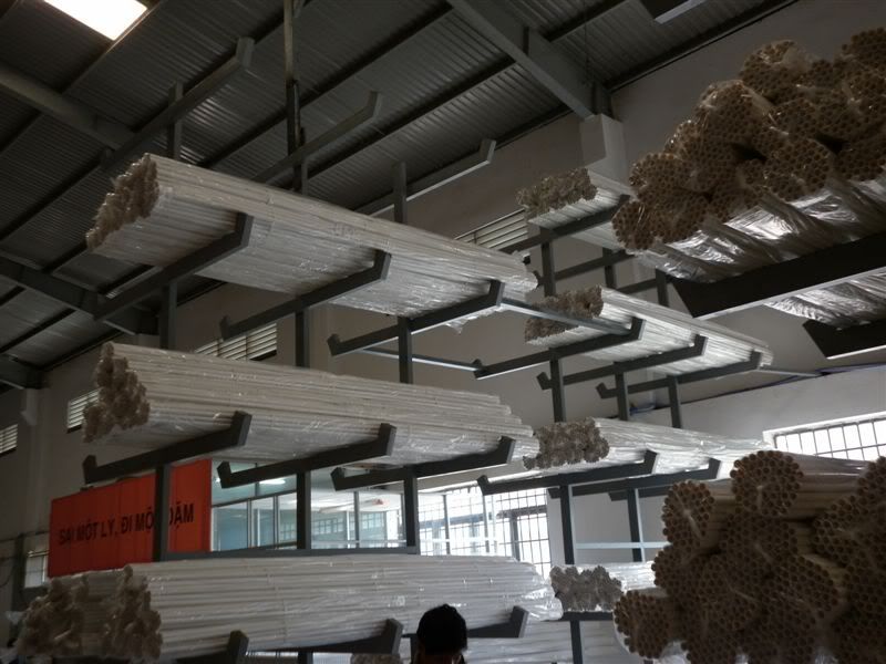 Cửa sắt,nhôm kính,lan can,mái che hàng rào,vách ngăn,inox.Ngọc Quốc:giá tốt nhất 5s - 35