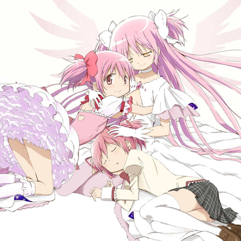 http://i1242.photobucket.com/albums/gg538/cordialBubbleblower/52835445_p0_zpsragula9n.jpg