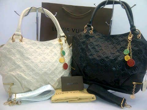 LVLambskin98011uk32x12x27hrg900rb.jpg