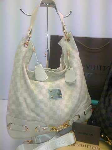 LvLambskin98025WarnaPutihuk37x12x30hrg900rb.jpg