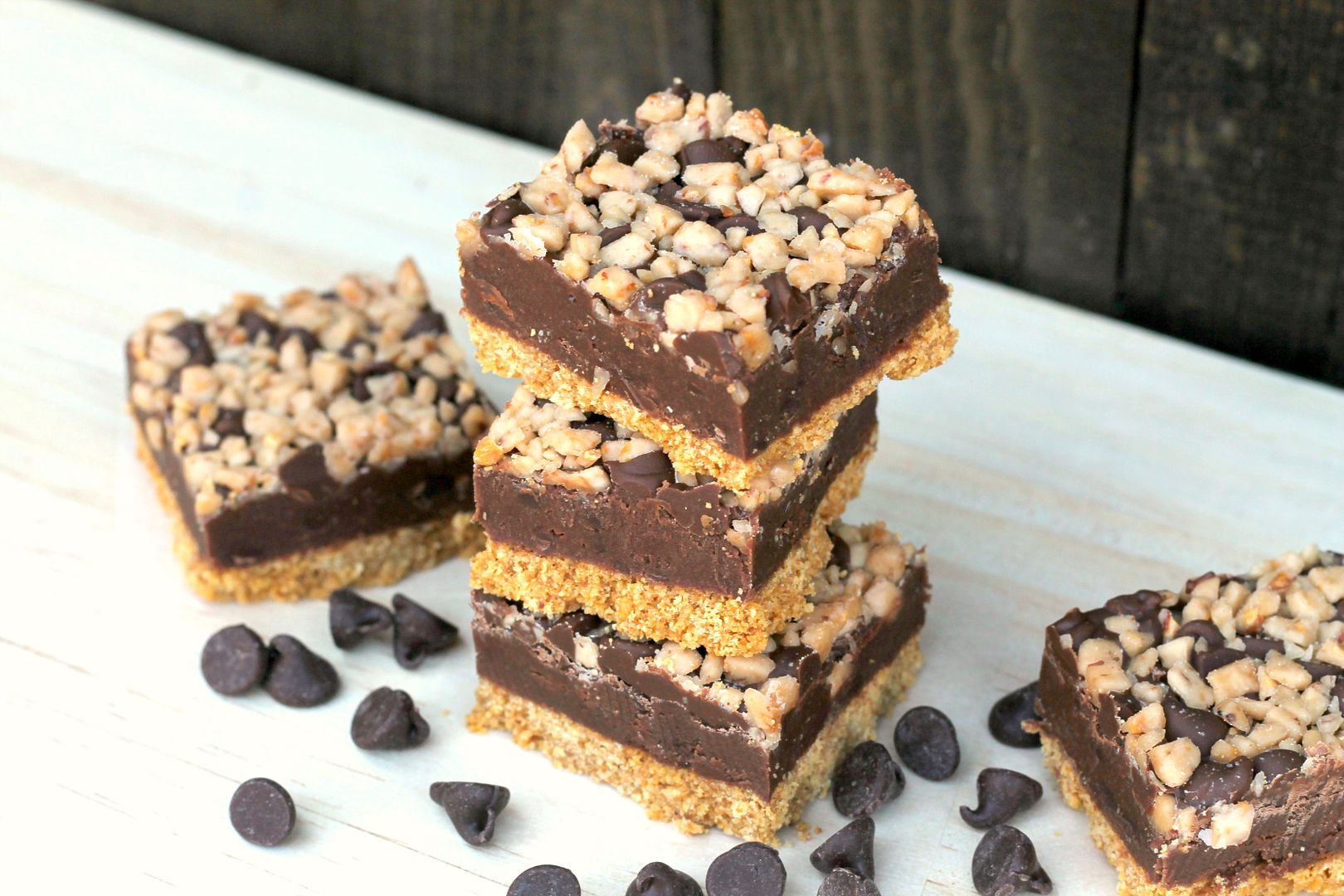 These Hershey's Toffee Fudge Bars are to die for!! They're no-bake and come together super quickly plus are easy enough for the kids to help you make. These are absolutely going to be a permanent addition to our holiday baking list! #NewTraditions #ad